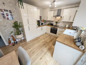 Photo 5- click for photo gallery